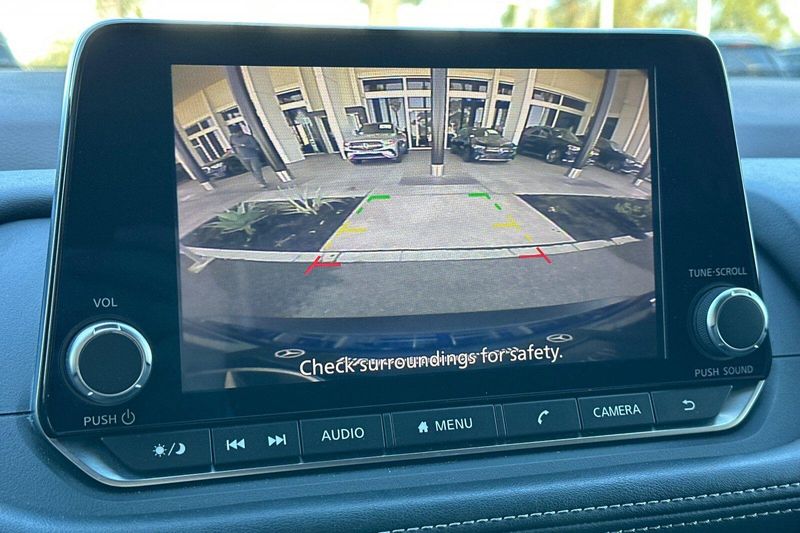 Used 2023 Nissan Rogue SVImage 22