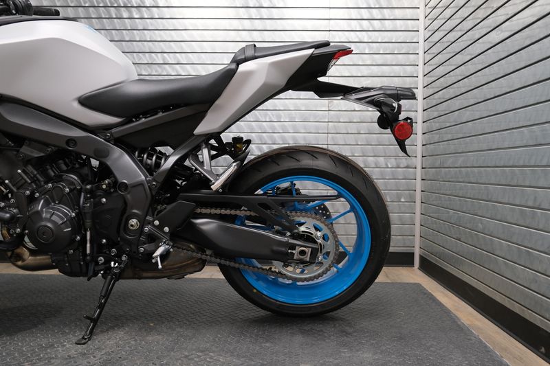 NEW 2026 YAMAHA MT09 Image 15