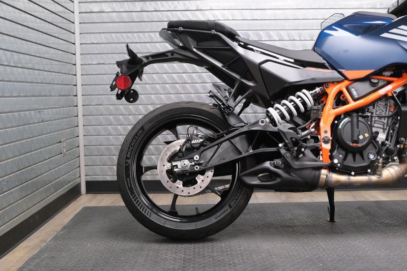 NEW 2026 KTM 390 DUKE Image 11