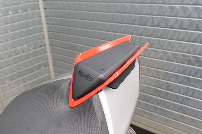 USED 2022 APRILIA RSV4 1100 Image 17