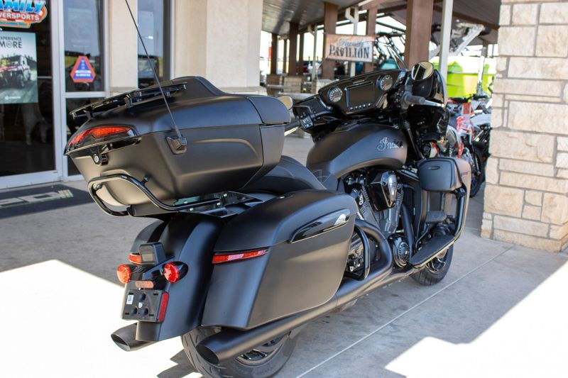 USED 2025 INDIAN MOTORCYCLE ROADMASTER POWER PLUS  DARK HORSE Image 16