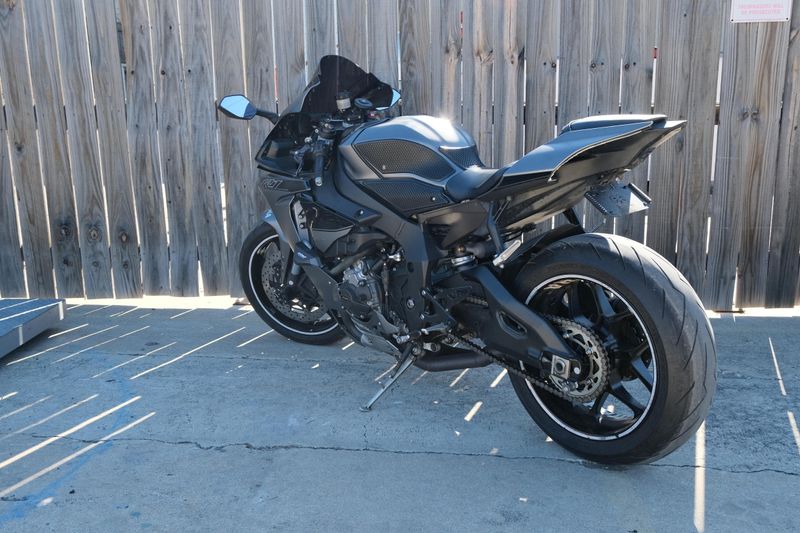 USED 2016 YAMAHA YZFR1 CA Image 5