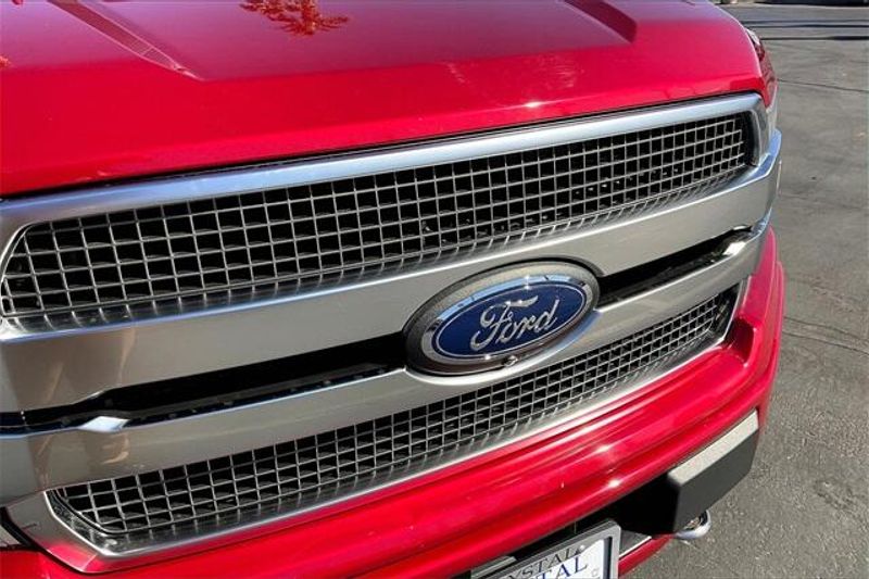 2020 Ford F-150 PlatinumImage 30