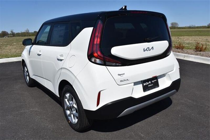 New 2025 Kia Soul SImage 5