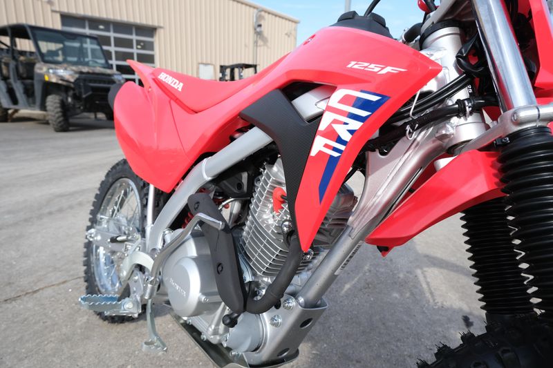 2025 Honda CRF 125F REDImage 13