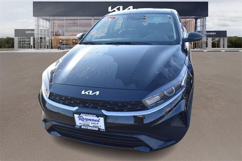 2024 Kia Forte LXSImage 7