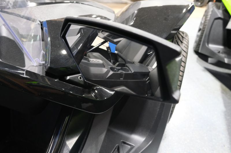 NEW 2025 POLARIS SLINGSHOT SL AUTODRIVE  in a JET BLACK exterior color. Family PowerSports (877) 886-1997 familypowersports.com 