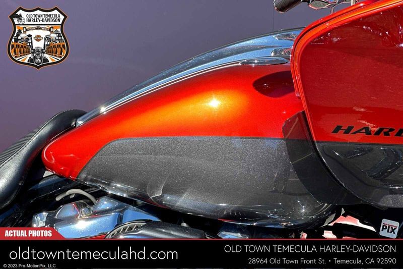 2018 Harley-Davidson Road Glide in a ORNGLAVA/DKALOY W/PINSTRIPE exterior color. BMW Motorcycles of Temecula – Southern California (951) 506-6903 bmwmotorcyclesoftemecula.com 