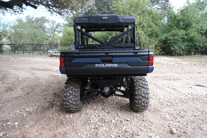 2025 Polaris RANGER CREW XP 1000 PREMIUM BLUE SLATEImage 4