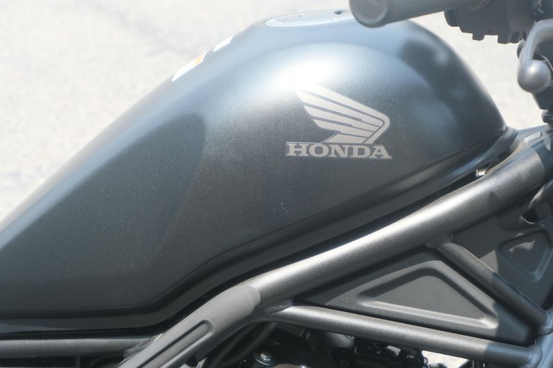 2025 Honda REBEL 500 ABS MATTE BLACK METALLIC Image 17