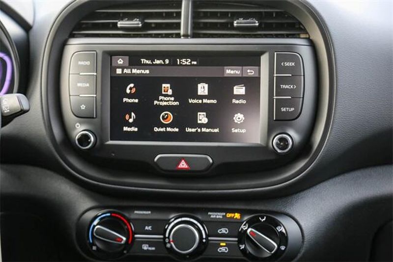 2025 Kia Soul LXImage 6