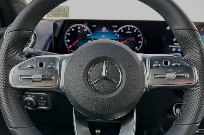 2023 Mercedes-Benz GLB 250Image 20