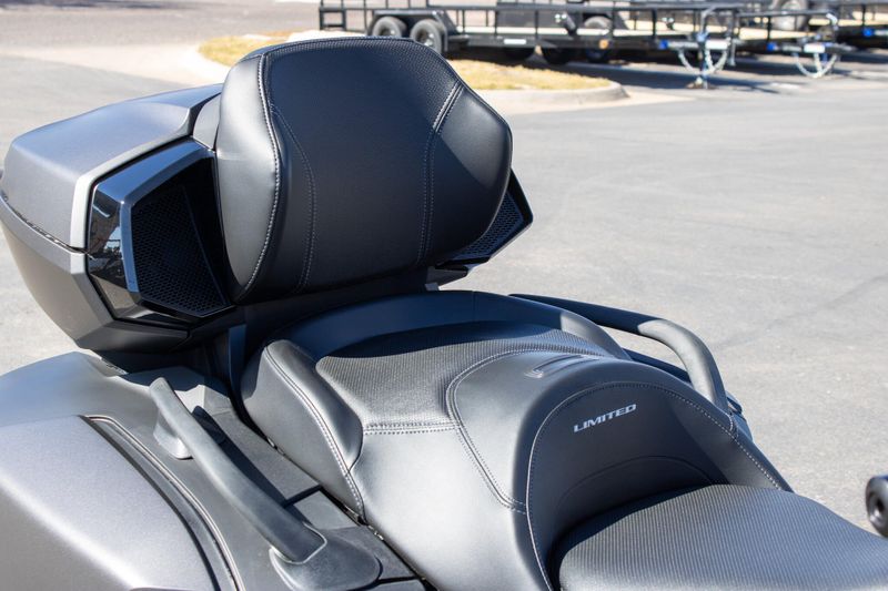 NEW 2026 CAN-AM SPYDER RT LIMITED Image 15