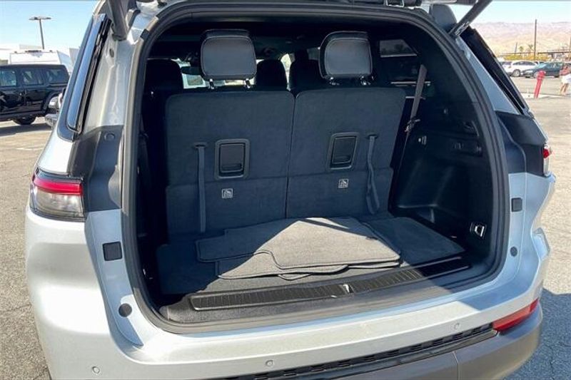 Used 2023 Jeep Grand Cherokee L AltitudeImage 33