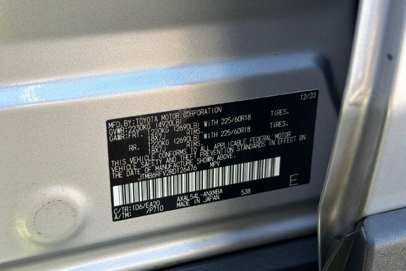 Used 2024 Toyota RAV4 Hybrid XLE PremiumImage 25