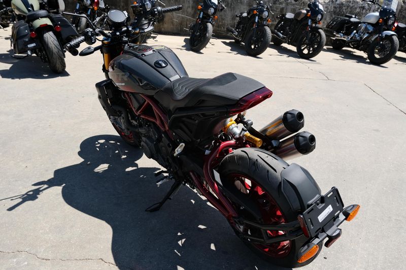 NEW 2024 INDIAN MOTORCYCLE FTR R CARBON Image 5