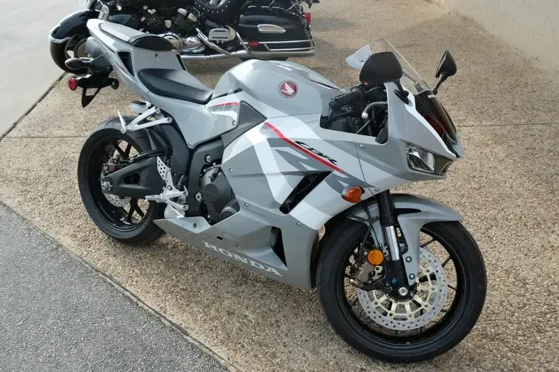 NEW 2026 HONDA CBR600RR Image 1