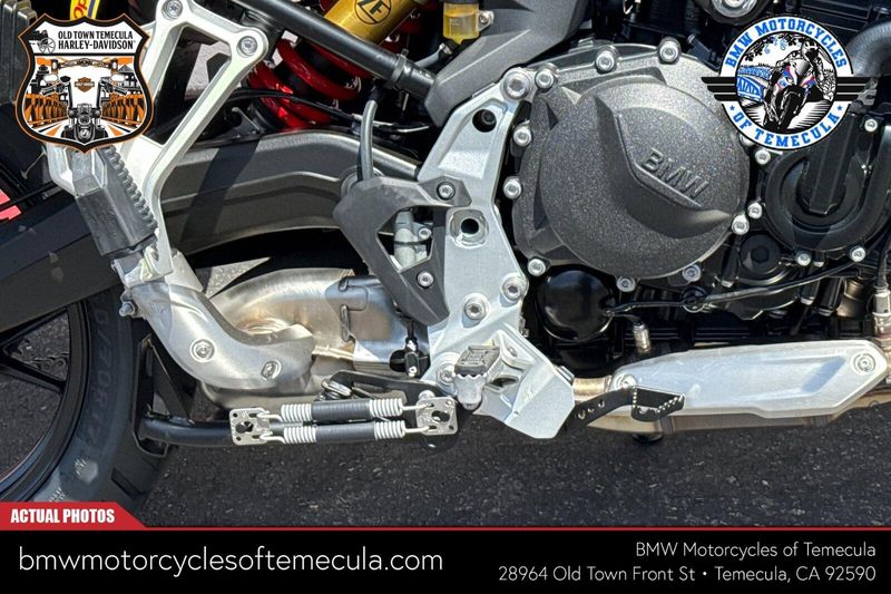 2025 BMW F 800 GSImage 12