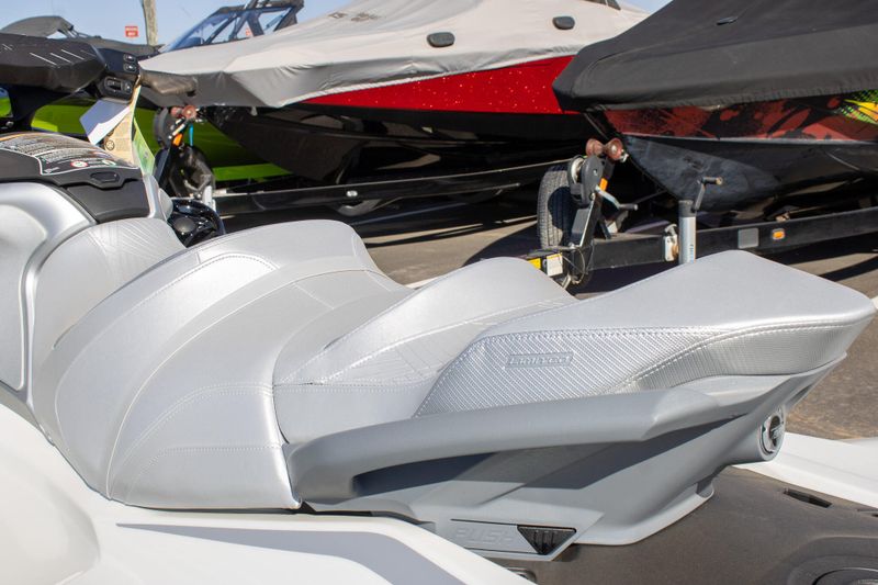 NEW 2026 SEADOO GTX LIMITED 325 WITH SOUND SYSTEM Image 12