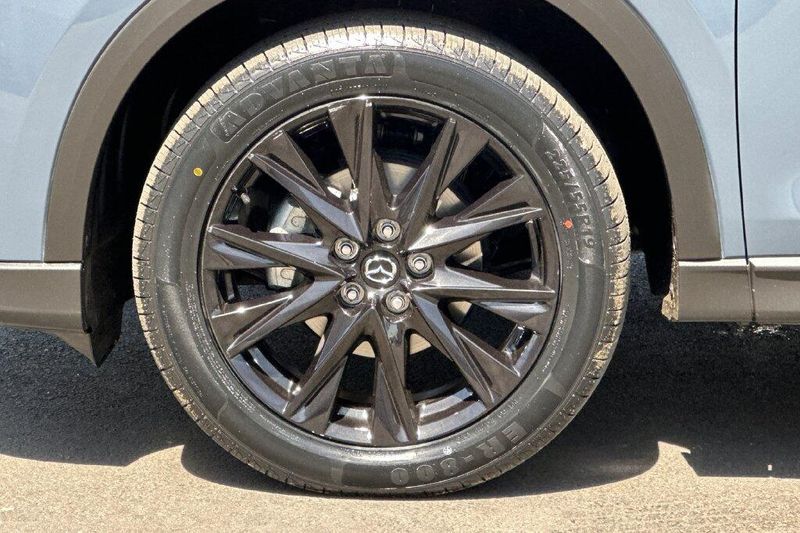 Used 2025 Mazda CX-5 2.5 S Carbon EditionImage 24