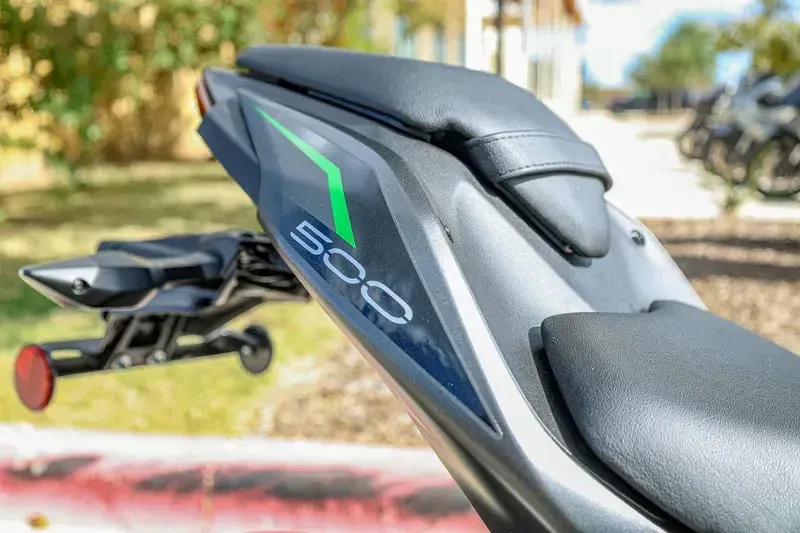 NEW 2026 KAWASAKI Z500 ABS Image 8
