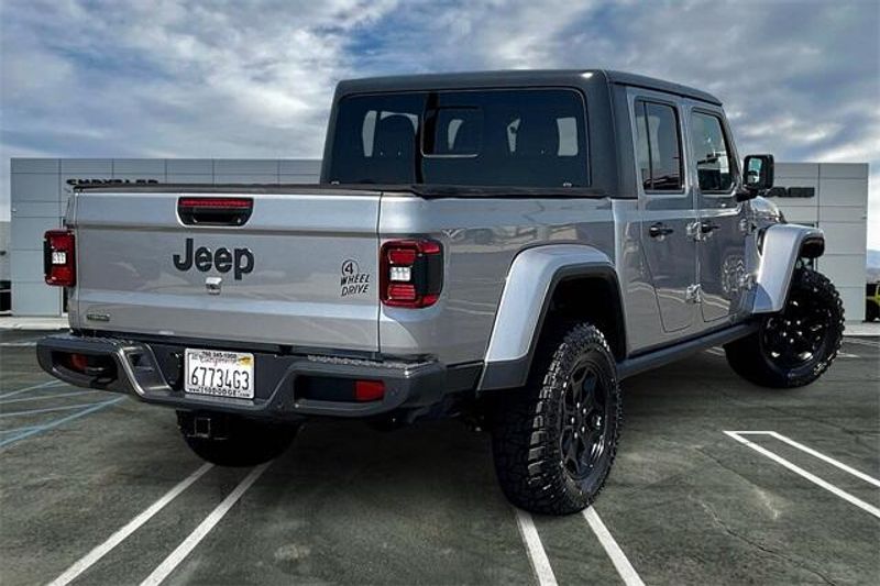 Used 2021 Jeep Gladiator WillysImage 13