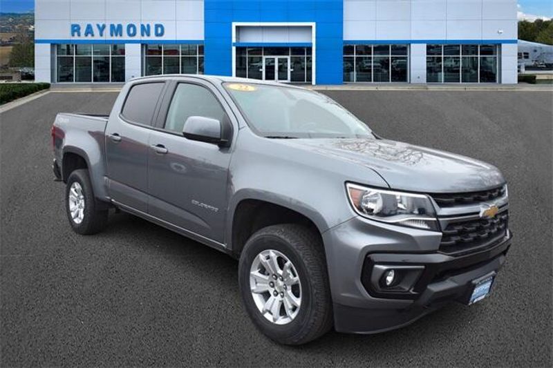 2022 Chevrolet Colorado LTImage 1