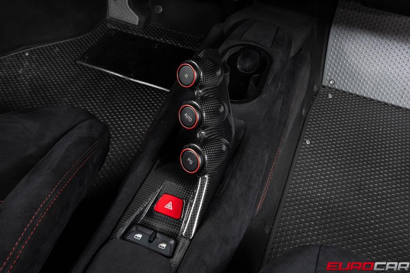 2020 Ferrari 488 Pista *HUGE CARBON INTERIOR OPTIONS * SUSPENSION LIFTER*Image 34