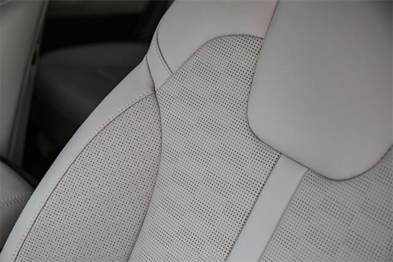2025 Kia Sorento EXImage 20
