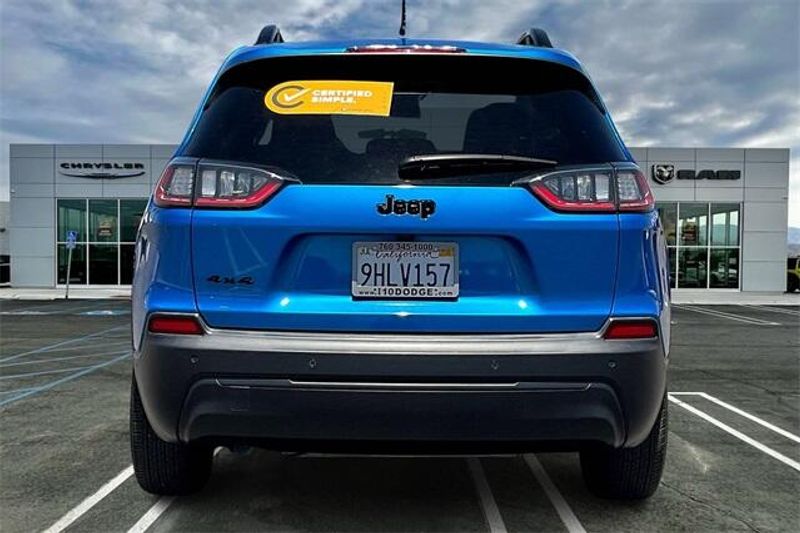 Used 2023 Jeep Cherokee AltitudeImage 3