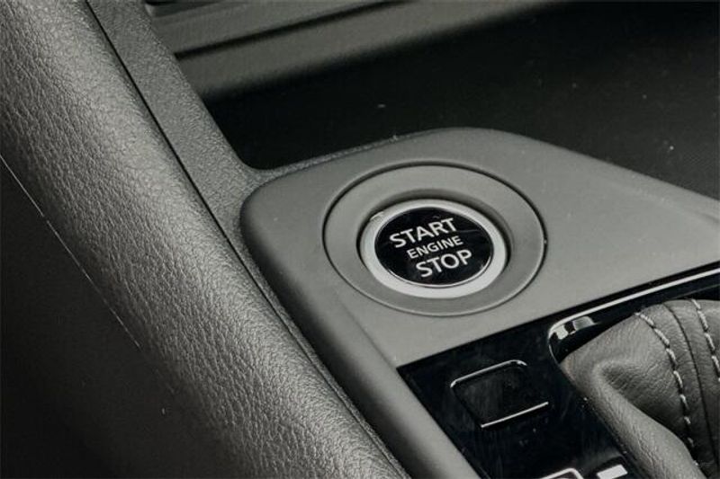 New 2025 Nissan Sentra SImage 18