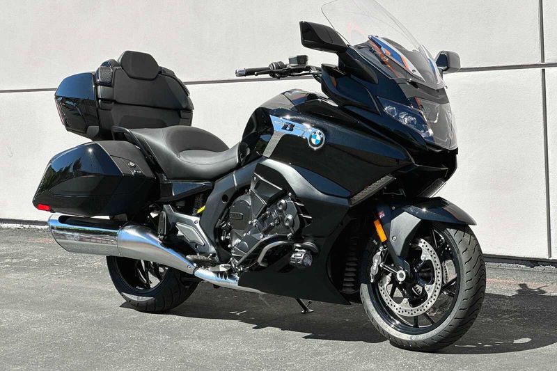 2023 BMW K 1600 B in a BLACK STORM METALLIC exterior color. BMW Motorcycles of Temecula – Southern California 951-395-0675 bmwmotorcyclesoftemecula.com 