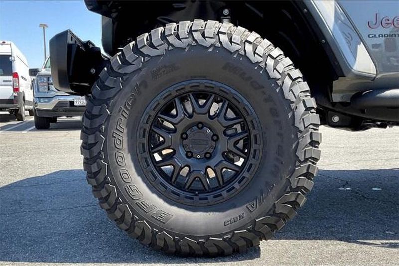 Used 2023 Jeep Gladiator RubiconImage 8