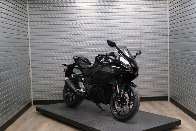 2026 YAMAHA YZF-R3 ABS