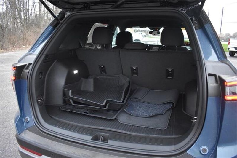 2025 Chevrolet Equinox LTImage 16