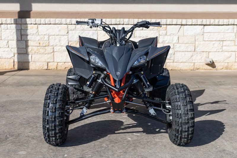 2024 Yamaha YFZ450R SE GRAY METALLICImage 8