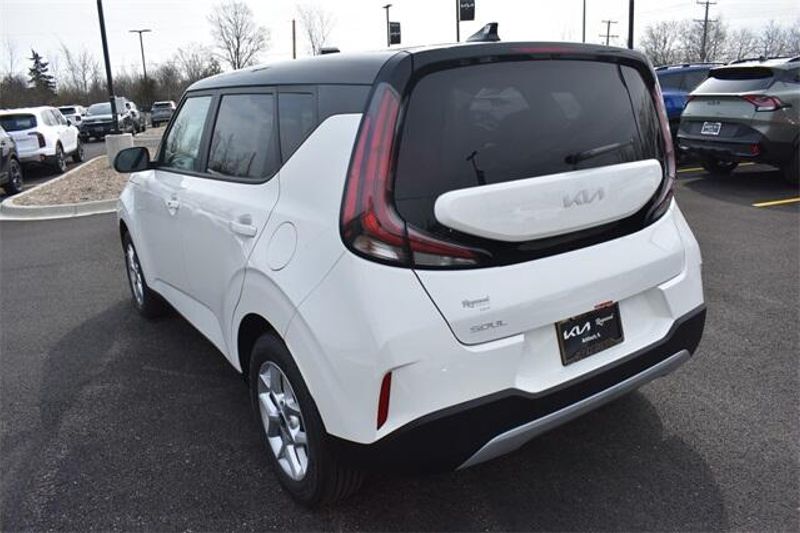 New 2025 Kia Soul SImage 5