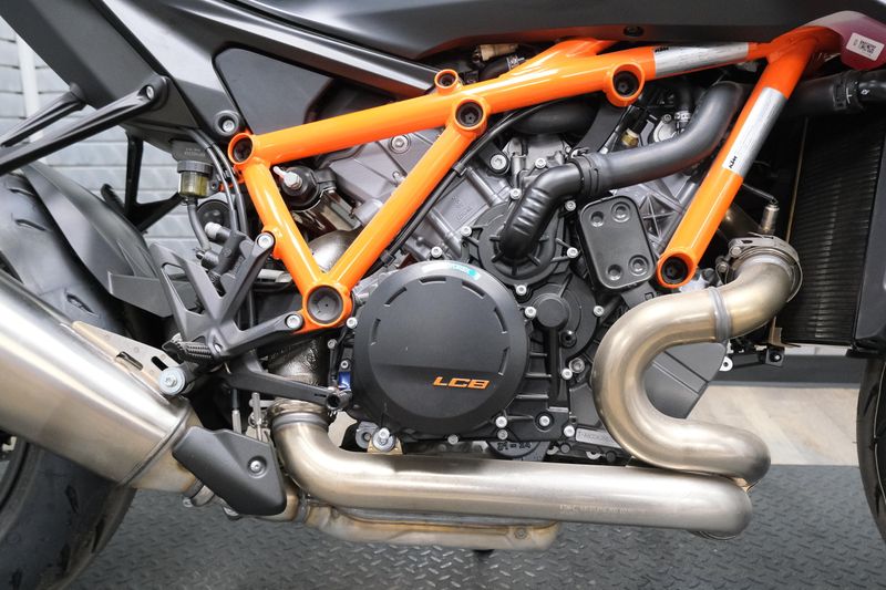 NEW 2026 KTM 1390 SUPER DUKE R EVO Image 16