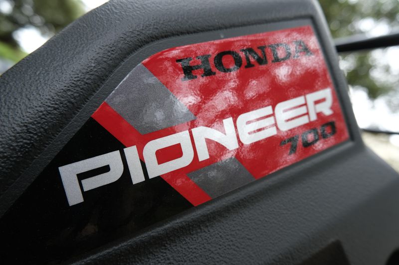 2025 Honda PIONEER 700 HERO REDImage 17