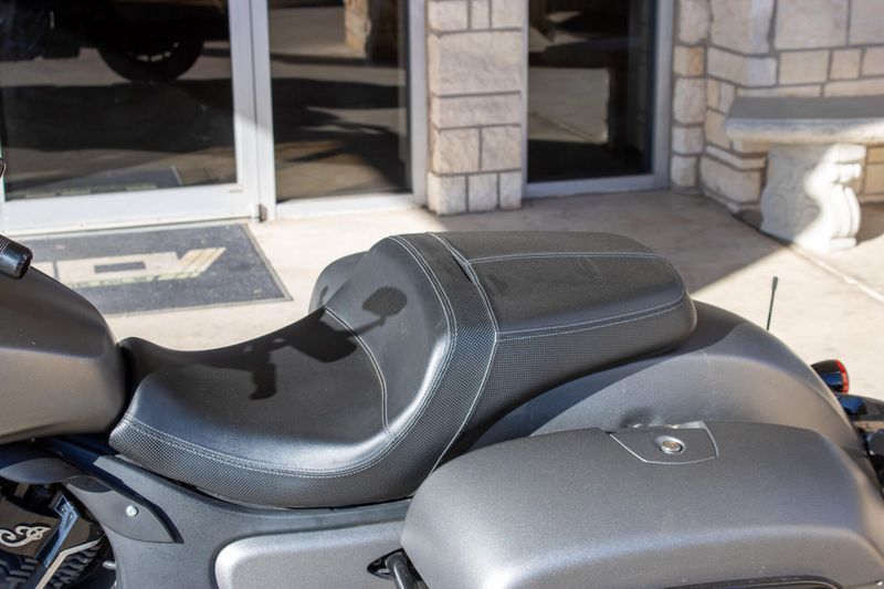 USED 2023 INDIAN MOTORCYCLE CHALLENGER DARK HORSE Image 8