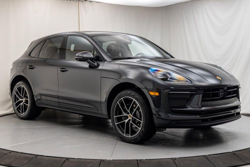 2024 Porsche Macan Image 7