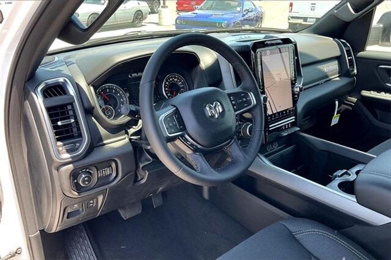 2025 RAM 1500 Big Horn Crew Cab 4x4 5
