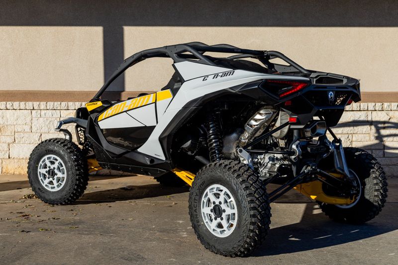 2024 CAN-AM SSV MAV R BASE 77 996NT GY 24 in a GRAY-YELLOW exterior color. Family PowerSports (877) 886-1997 familypowersports.com 