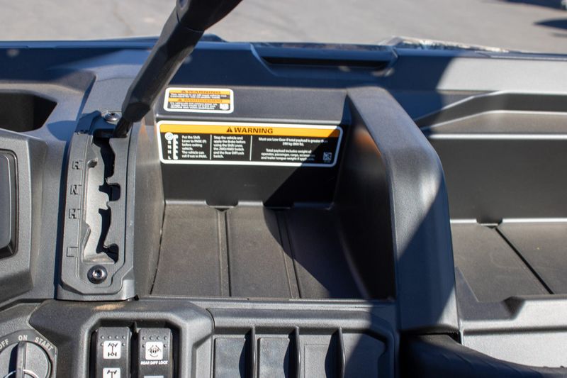 NEW 2026 CAN-AM DEFENDER MAX DPS HD7 Image 19