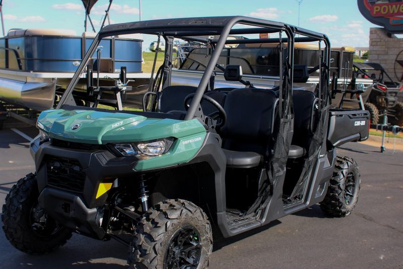 2025 Can-Am DEFENDER MAX DPS HD7 COMPASS GREEN Image 10
