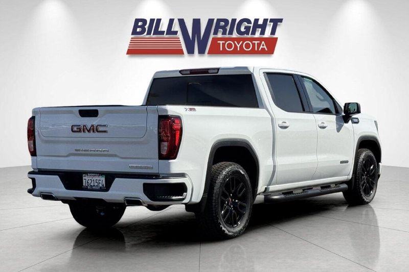 Used 2025 GMC Sierra 1500 ElevationImage 3