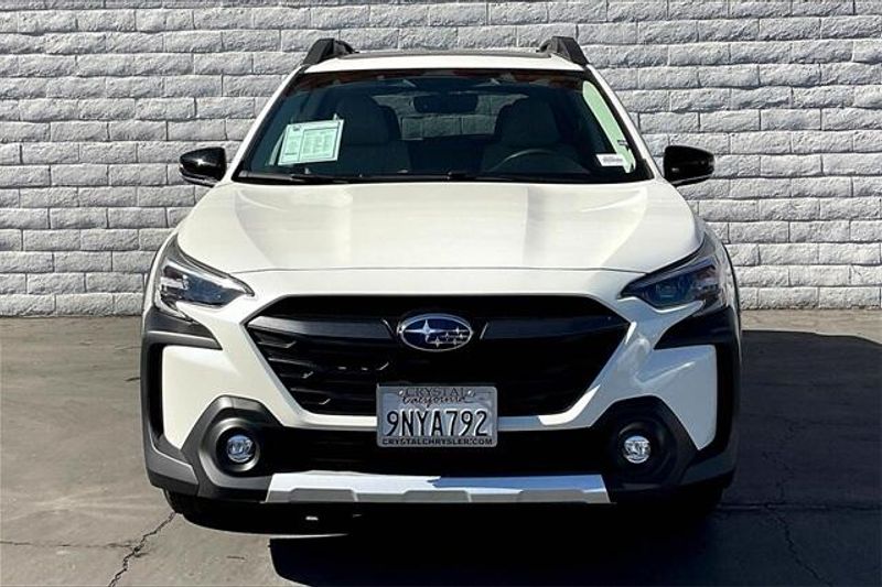 2025 Subaru Outback Limited photo 2