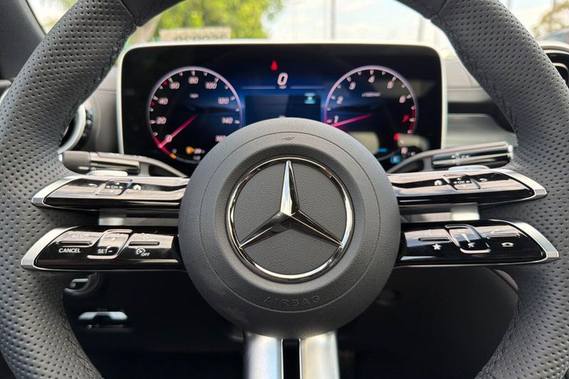 New 2026 Mercedes-Benz C-Class C 300Image 19