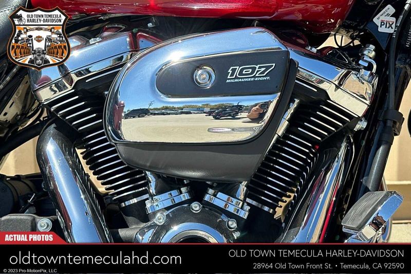 2021 Harley-Davidson Road Glide in a BILLIARD RED exterior color. BMW Motorcycles of Temecula – Southern California (951) 506-6903 bmwmotorcyclesoftemecula.com 