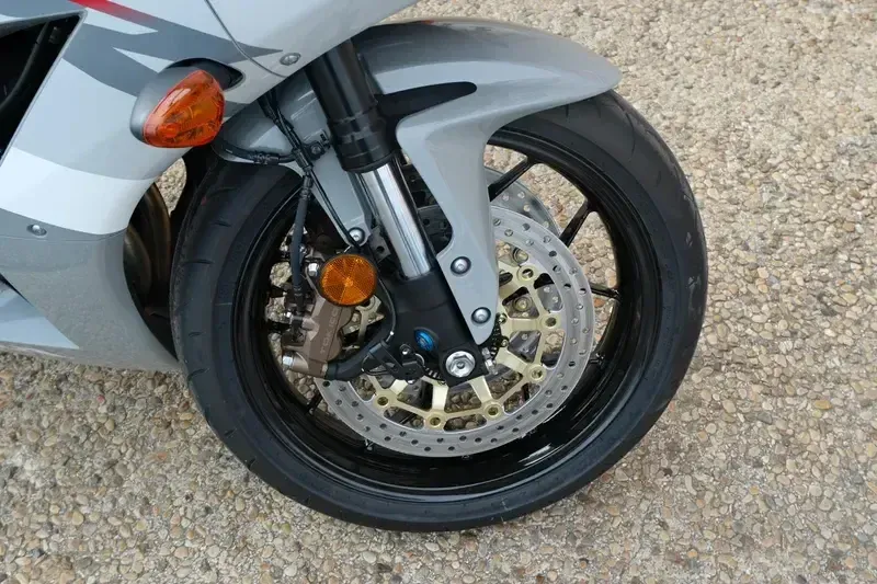 NEW 2026 HONDA CBR600RR Image 13